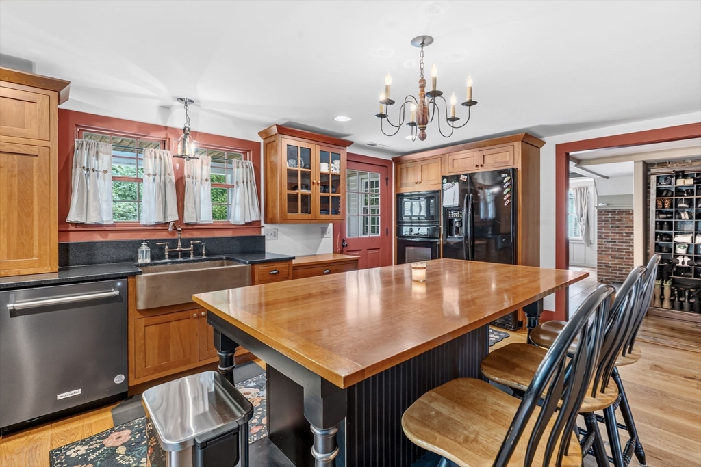 392 Greenfield Road Deerfield, MA 01342 - Photo 10 of 42
