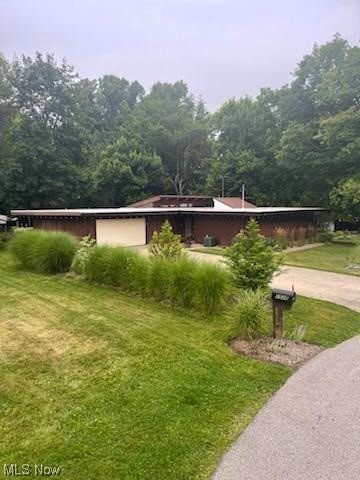 2525 Reimer Road Wadsworth, OH 44281 - Photo 1 of 50 Tucked away off of a cul-de-sac.