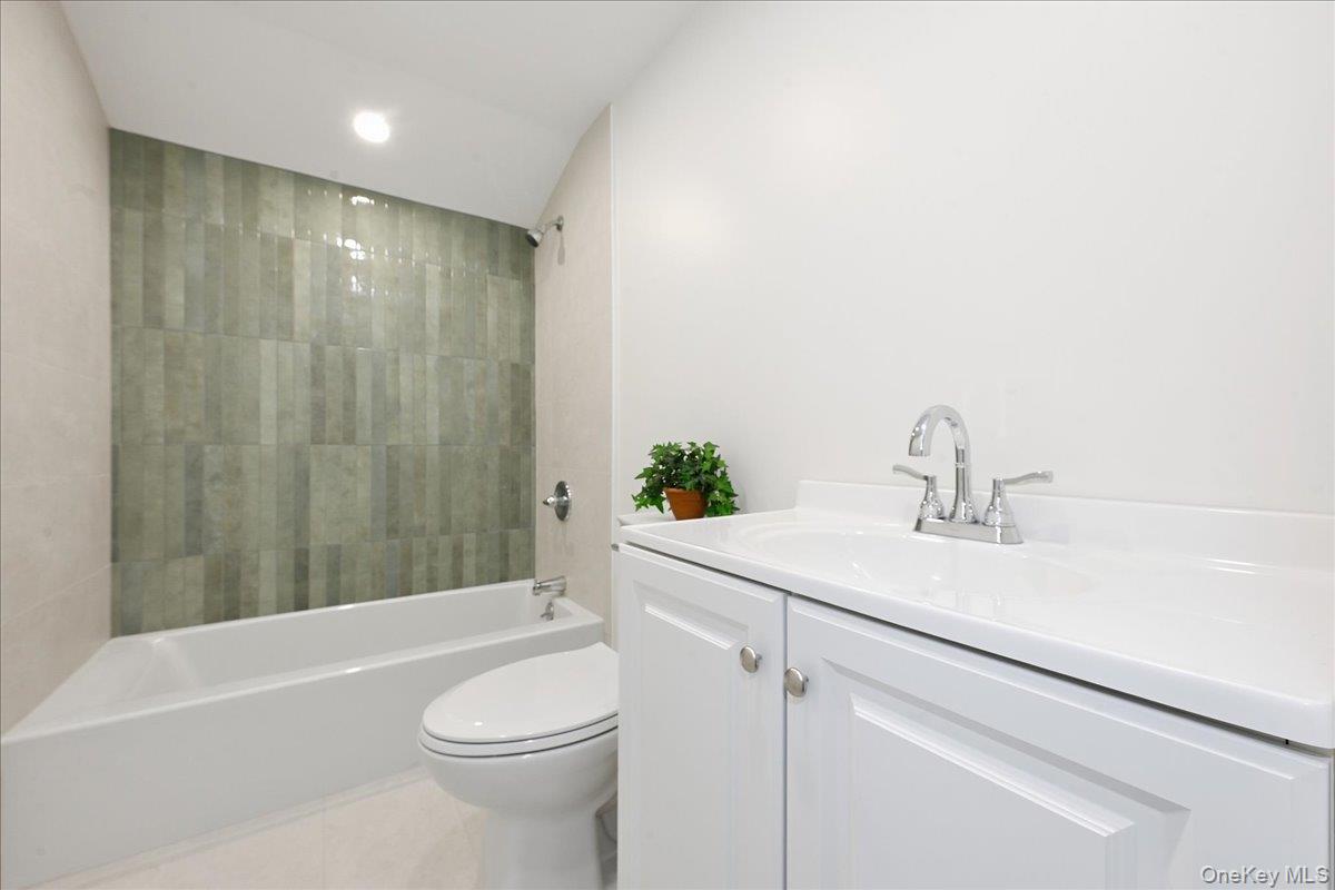 6 Stonecutter Road Levittown, NY 11756 - Photo 14 of 18 Second floor bathroom