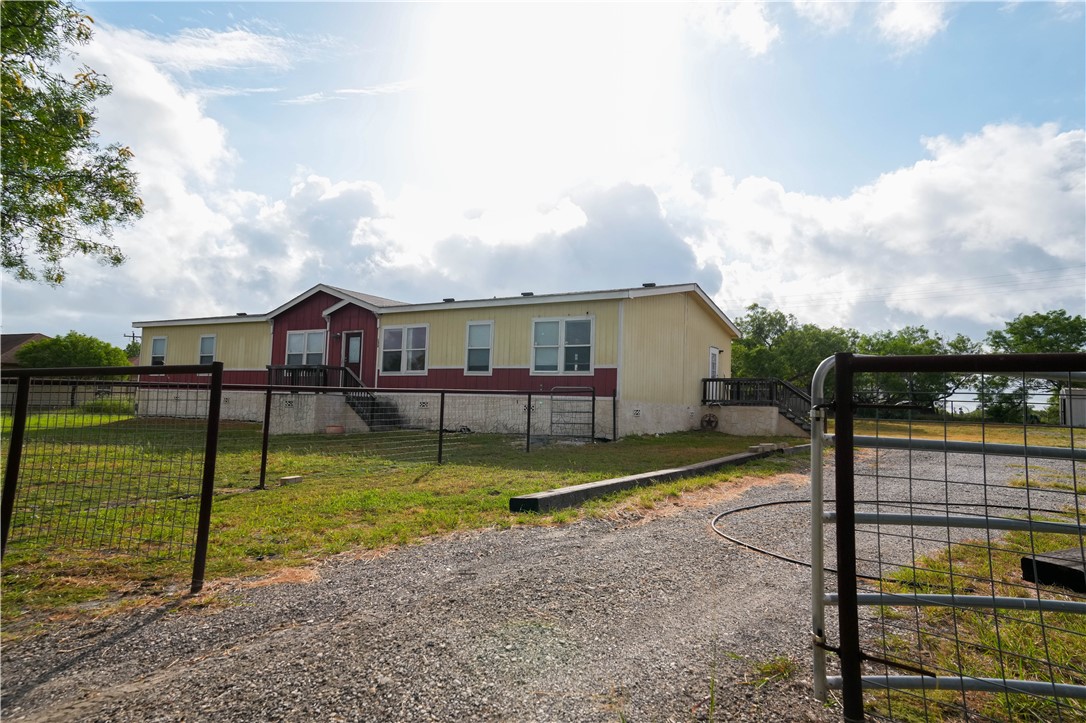 132 Quail Run Calliham, TX 78007 - Photo 2 of 22