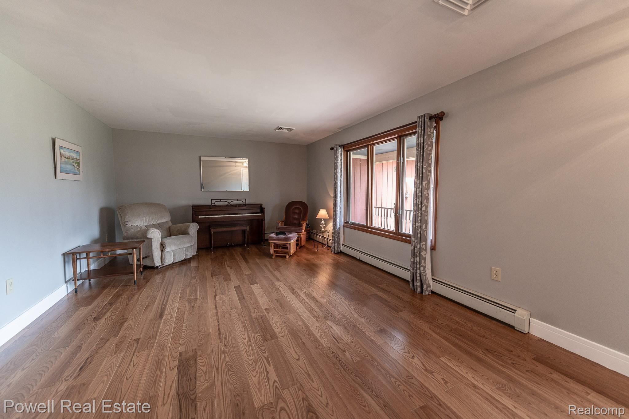 13197 Rattalee Lake Road Davisburg, MI 48350 - Photo 20 of 51 HardyMediaCompany-42.jpg