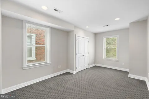 $3,800 | 619 South 42nd Street, Philadelphia, PA 19104