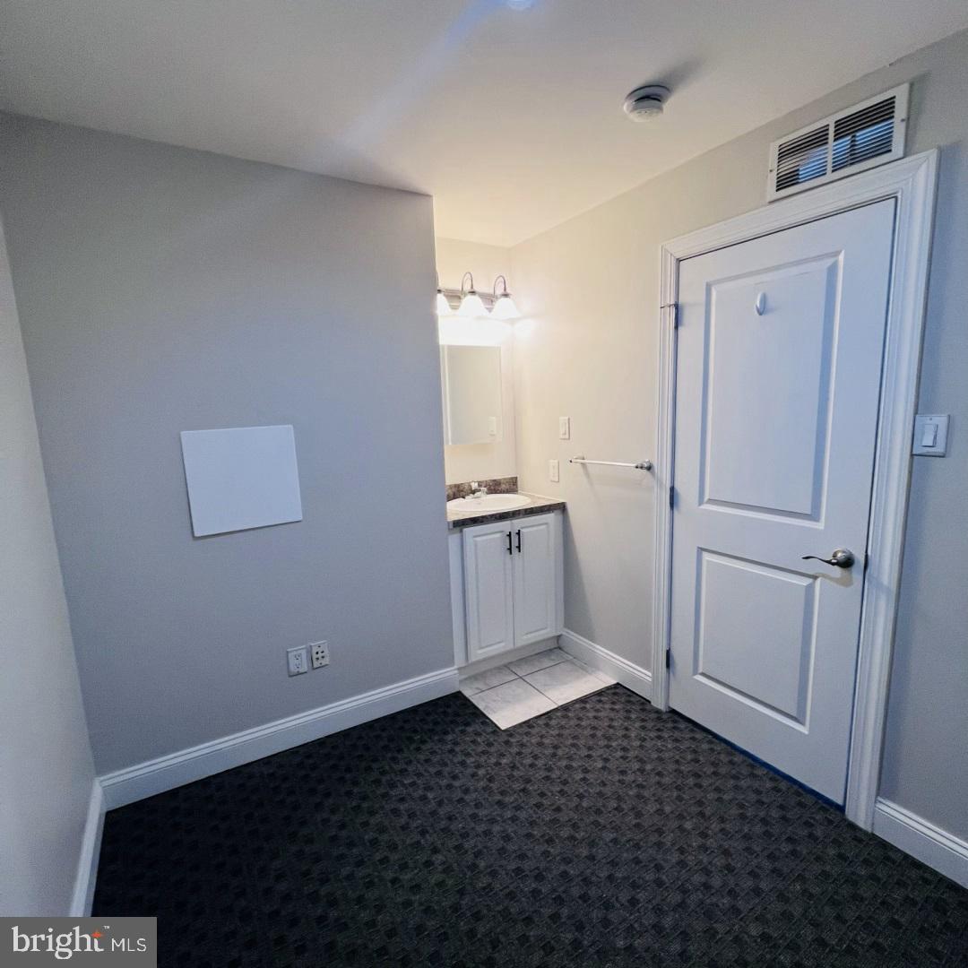 619 South 42nd Street Philadelphia, PA 19104 - Photo 21 of 25 a view of a closet area