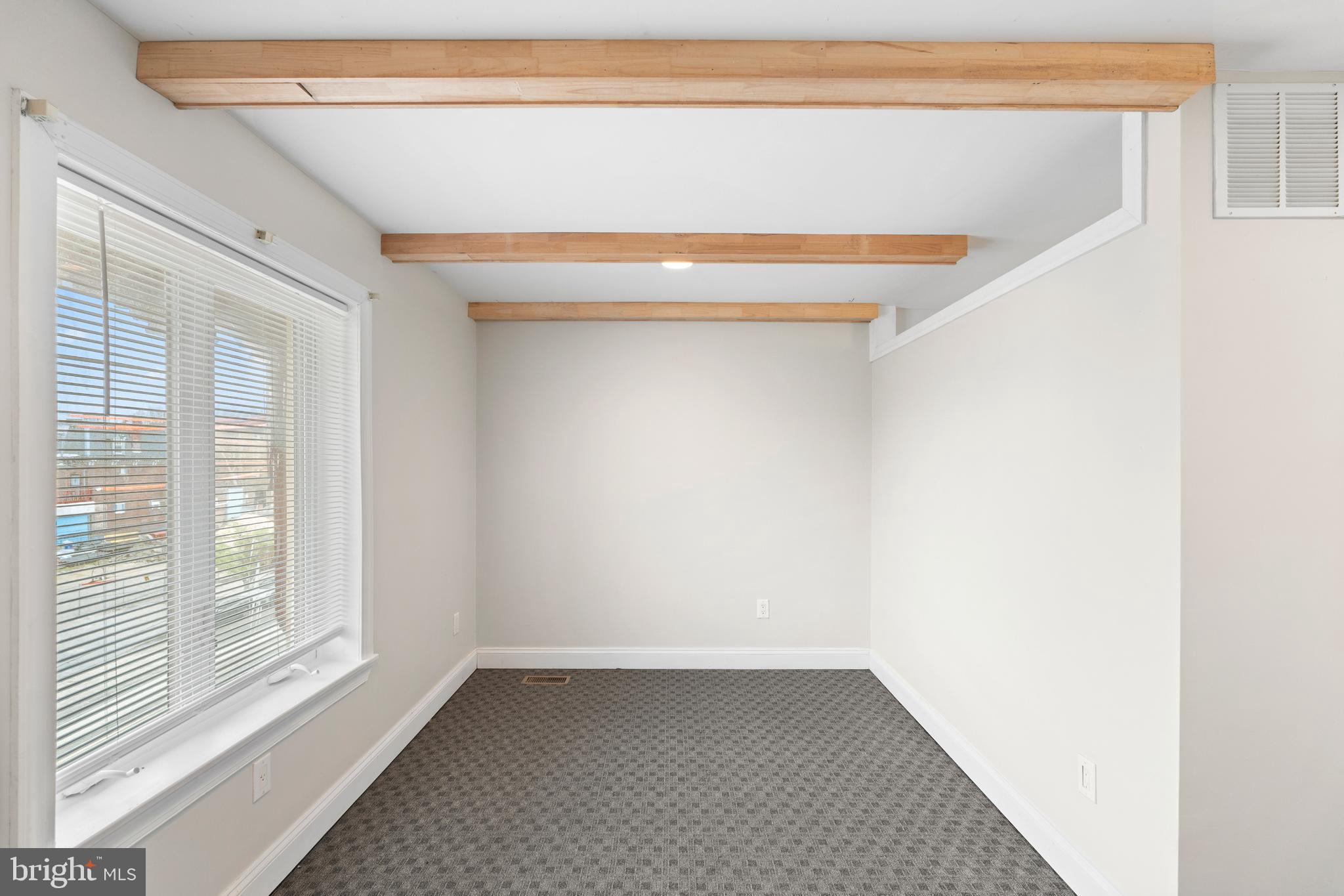 619 South 42nd Street Philadelphia, PA 19104 - Photo 21 of 30 a view of an empty room