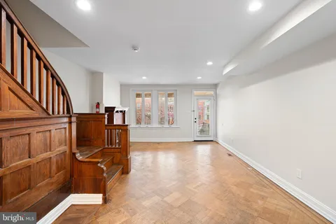 $3,800 | 619 South 42nd Street, Philadelphia, PA 19104