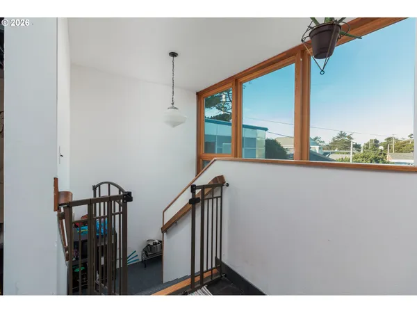 $669,000 | 4333 Southwest Coast Avenue, Lincoln City, OR 97367