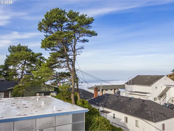 $669,000 | 4333 Southwest Coast Avenue, Lincoln City, OR 97367