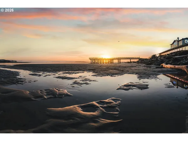 $669,000 | 4333 Southwest Coast Avenue, Lincoln City, OR 97367