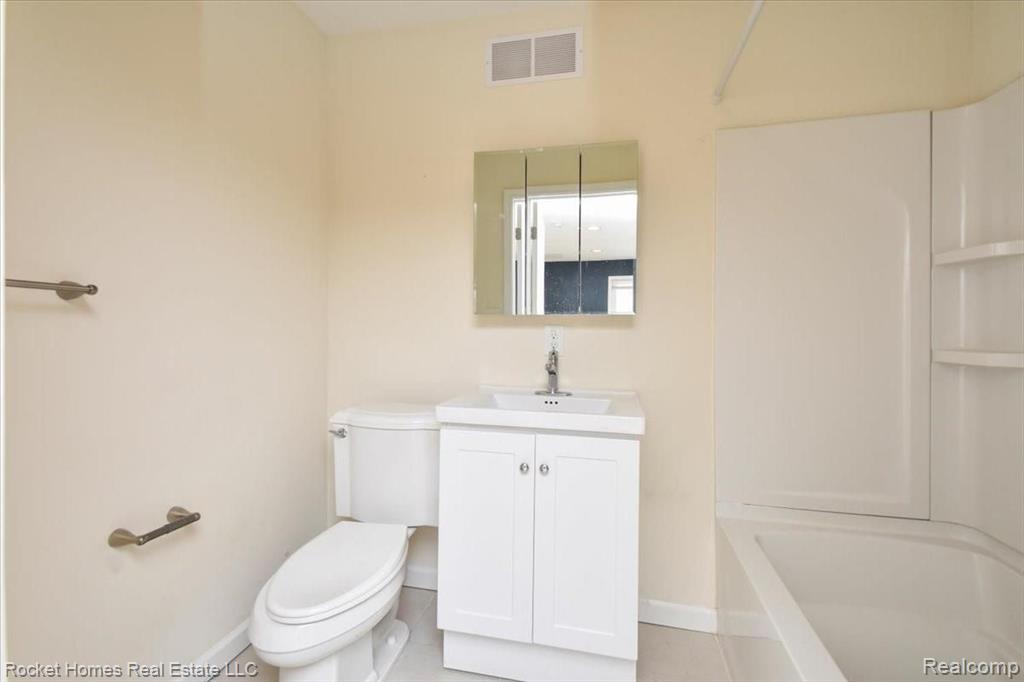 1452 Bishop Road Grosse Pointe Park, MI 48230 - Photo 24 of 48