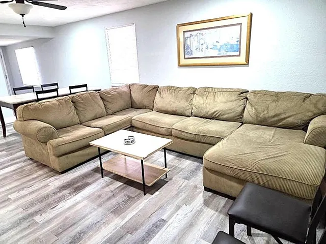 $2,300 | 6886 49th Avenue North, St. Petersburg, FL 33709