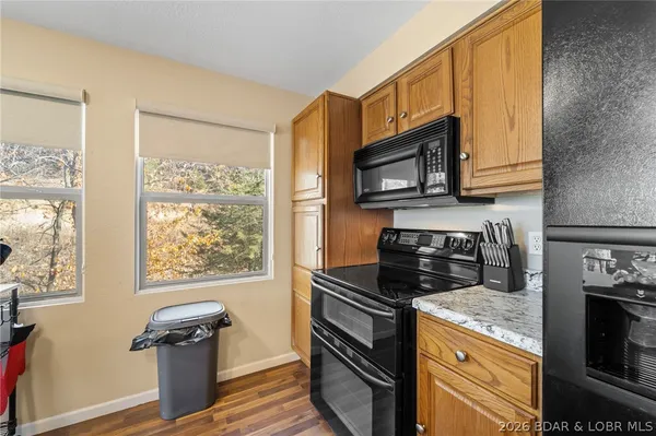 $425,000 | 206 Yacht Club Landing Drive, Lake Ozark, MO 65049