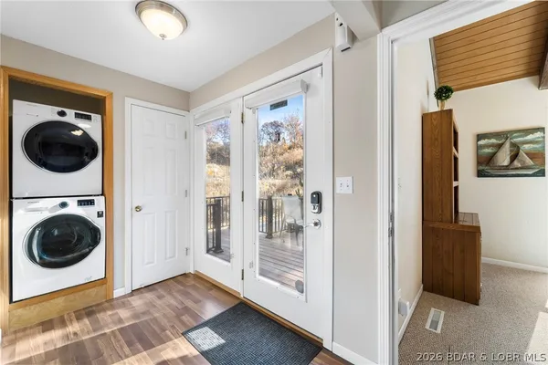 $425,000 | 206 Yacht Club Landing Drive, Lake Ozark, MO 65049