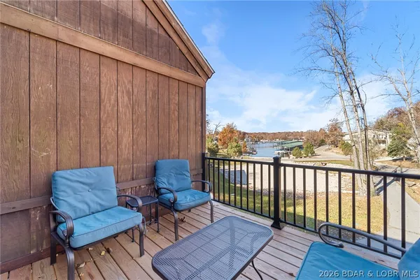 $425,000 | 206 Yacht Club Landing Drive, Lake Ozark, MO 65049