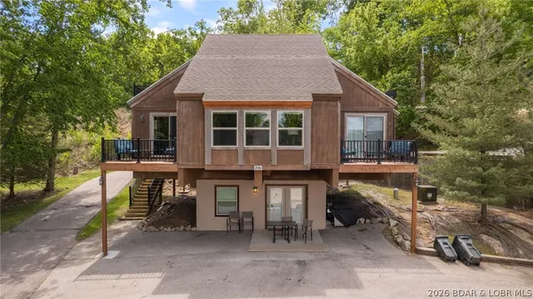 $425,000 | 206 Yacht Club Landing Drive, Lake Ozark, MO 65049