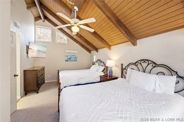 $425,000 | 206 Yacht Club Landing Drive, Lake Ozark, MO 65049