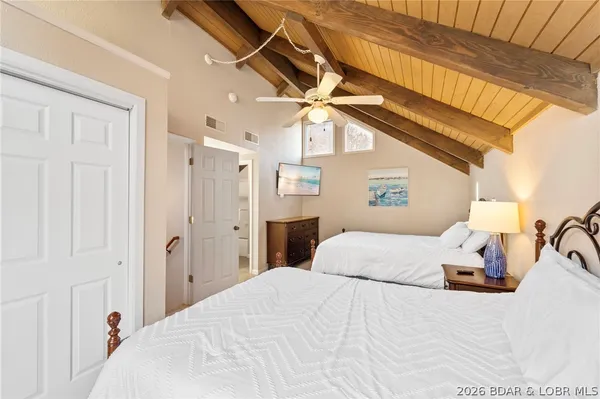 $425,000 | 206 Yacht Club Landing Drive, Lake Ozark, MO 65049