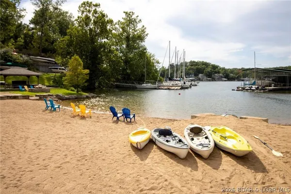 $425,000 | 206 Yacht Club Landing Drive, Lake Ozark, MO 65049