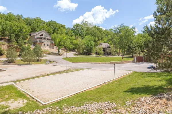 $425,000 | 206 Yacht Club Landing Drive, Lake Ozark, MO 65049