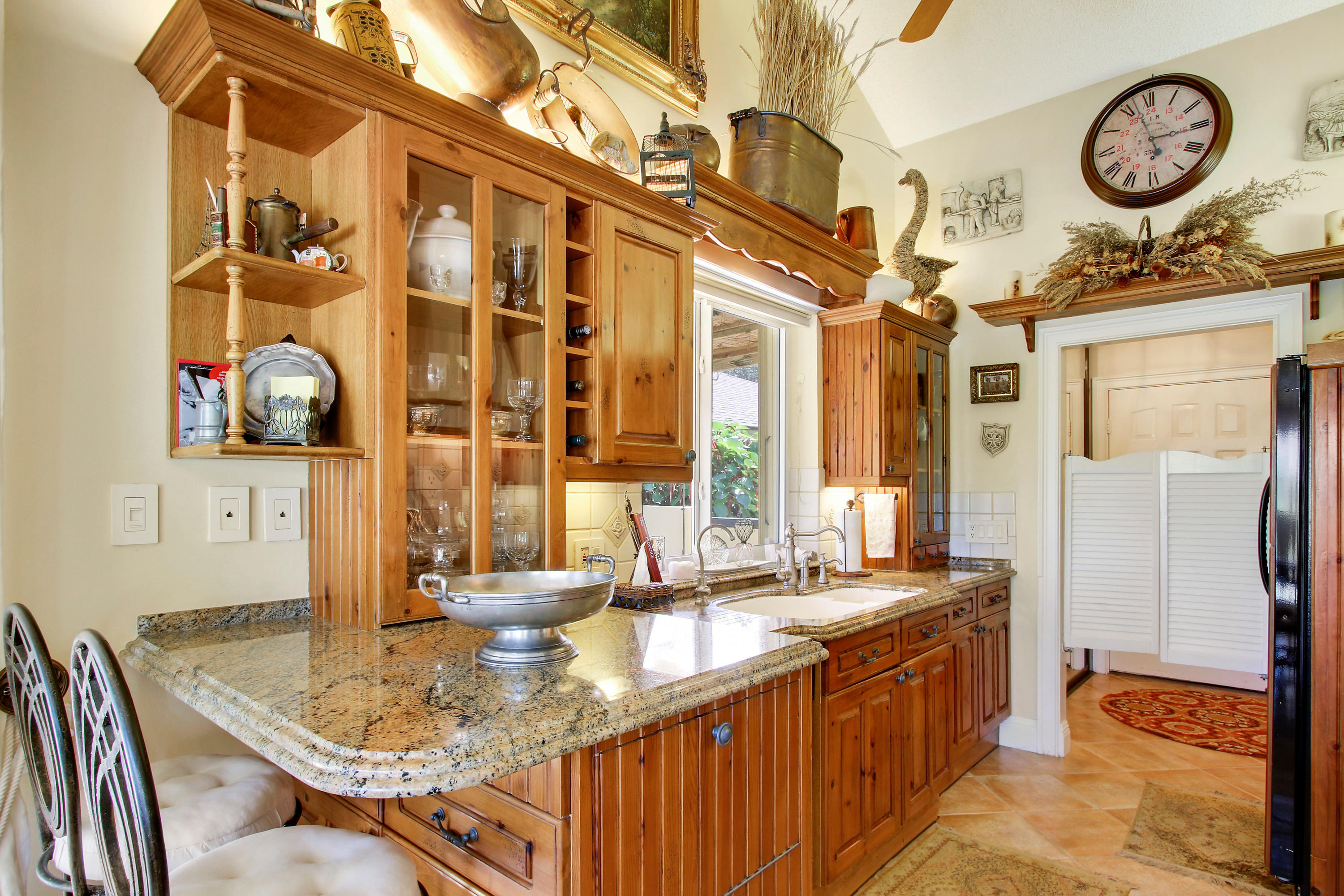 317 Ridge Road Jupiter, FL 33477 - Photo 16 of 33 Kitchen