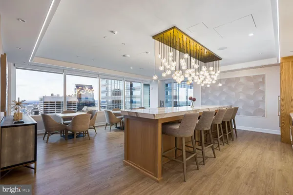 $5,750,000 | 50 South 16th Street, Unit 4604, Philadelphia, PA 19103