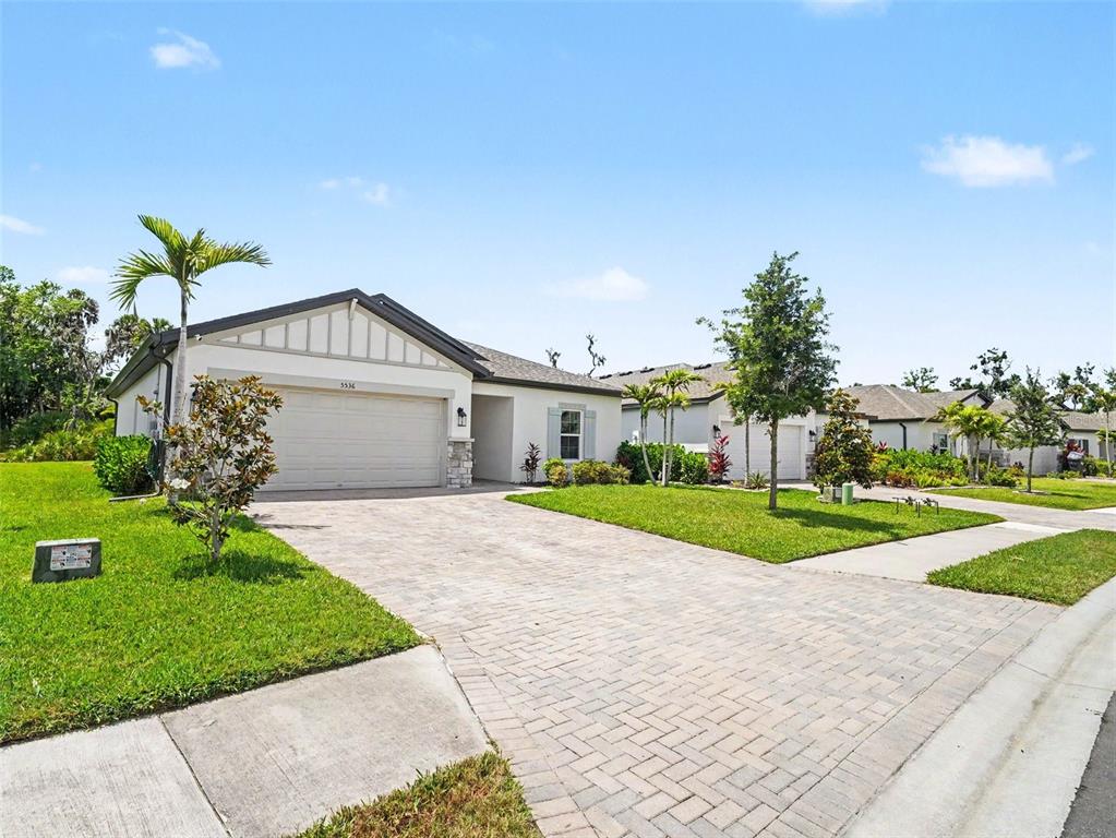5536 Patano Loop Palmetto, FL 34221 - Photo 1 of 29