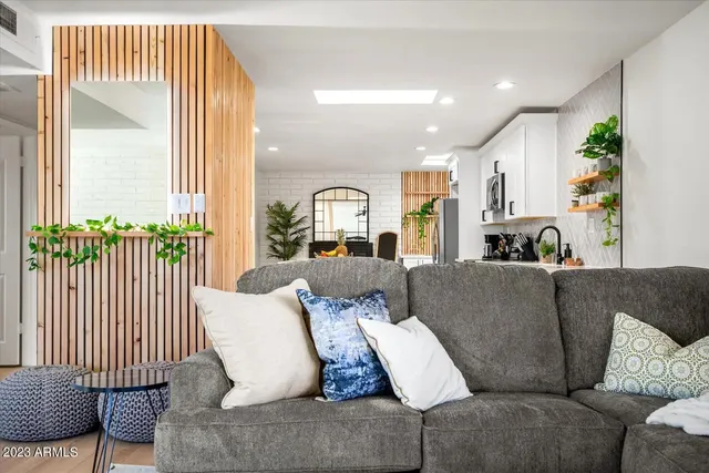 $4,200 | 3210 South Kachina Drive, Tempe, AZ 85282