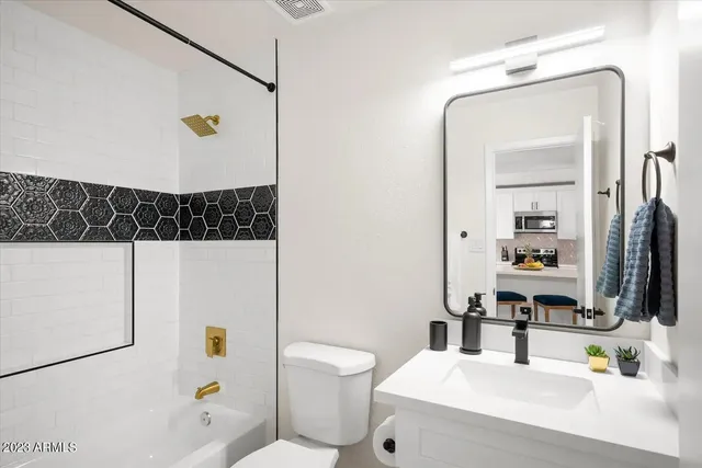 $4,200 | 3210 South Kachina Drive, Tempe, AZ 85282