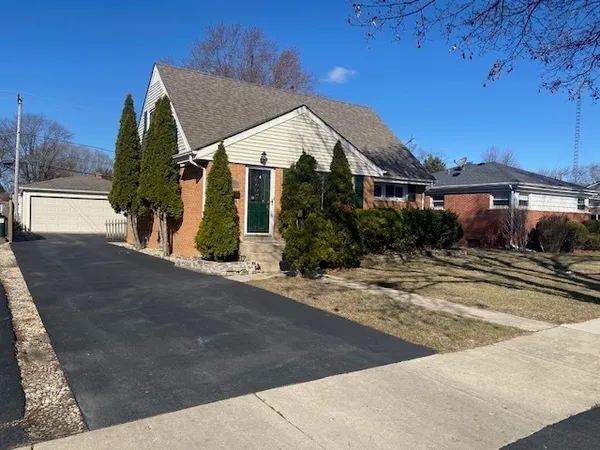 $3,400 | 312 North Reuter Drive, Arlington Heights, IL 60005