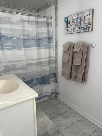 $3,400 | 312 North Reuter Drive, Arlington Heights, IL 60005