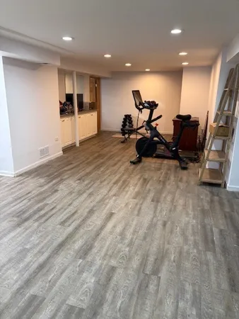 $3,400 | 312 North Reuter Drive, Arlington Heights, IL 60005