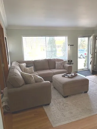 $3,400 | 312 North Reuter Drive, Arlington Heights, IL 60005