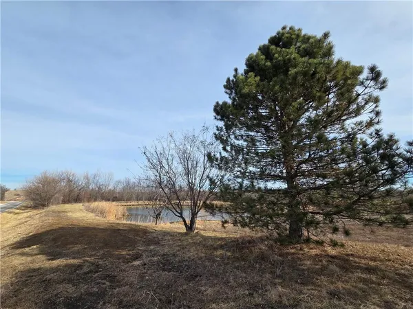 $90,000 | 10464 Highway 18, Butler, MO 64730