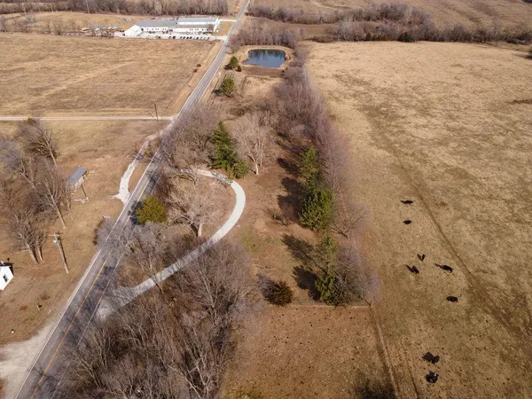 $90,000 | 10464 Highway 18, Butler, MO 64730