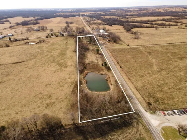 $90,000 | 10464 Highway 18, Butler, MO 64730
