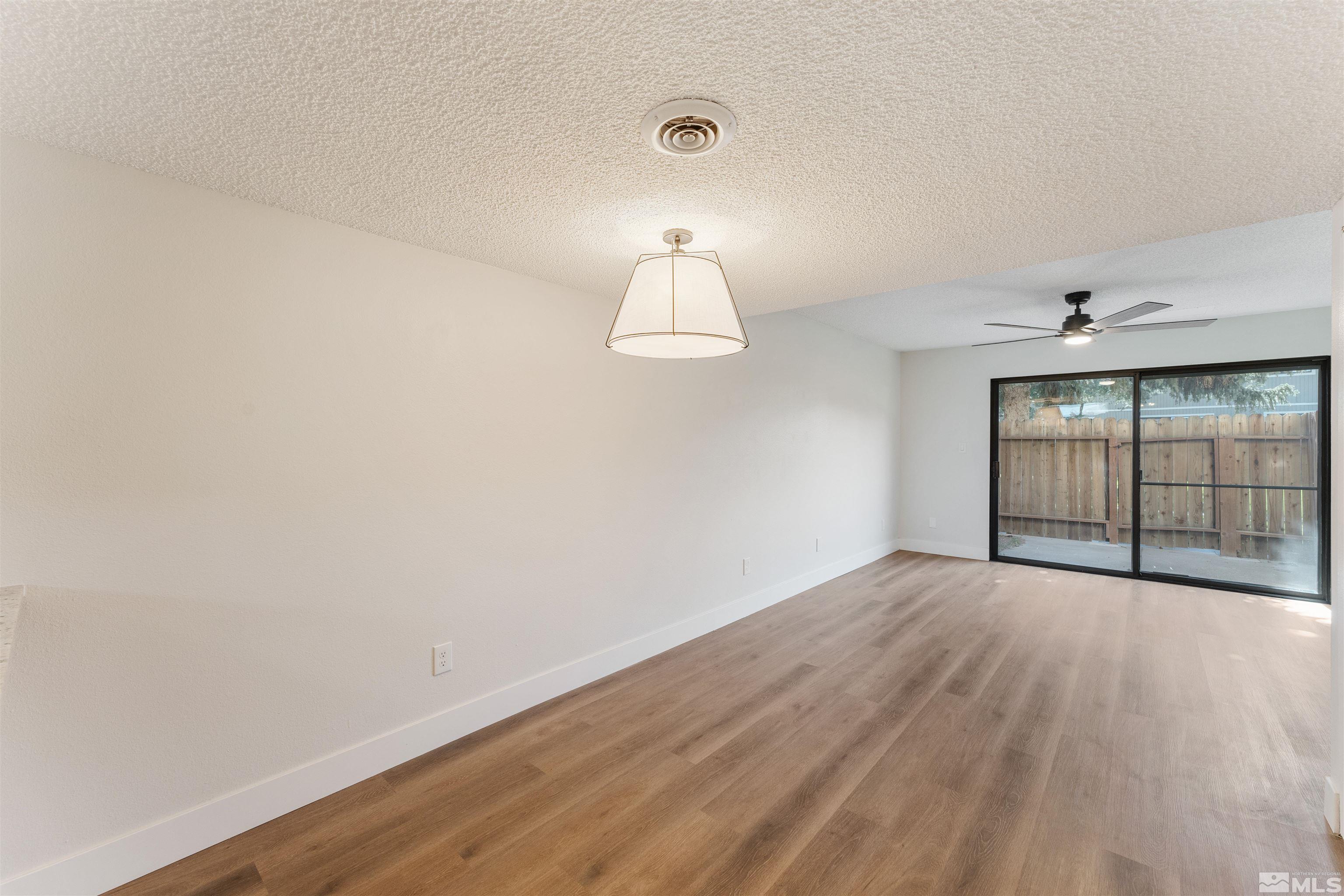 863 Nutmeg Place, Unit 18 Reno, NV 89502 - Photo 13 of 32 Photo 13