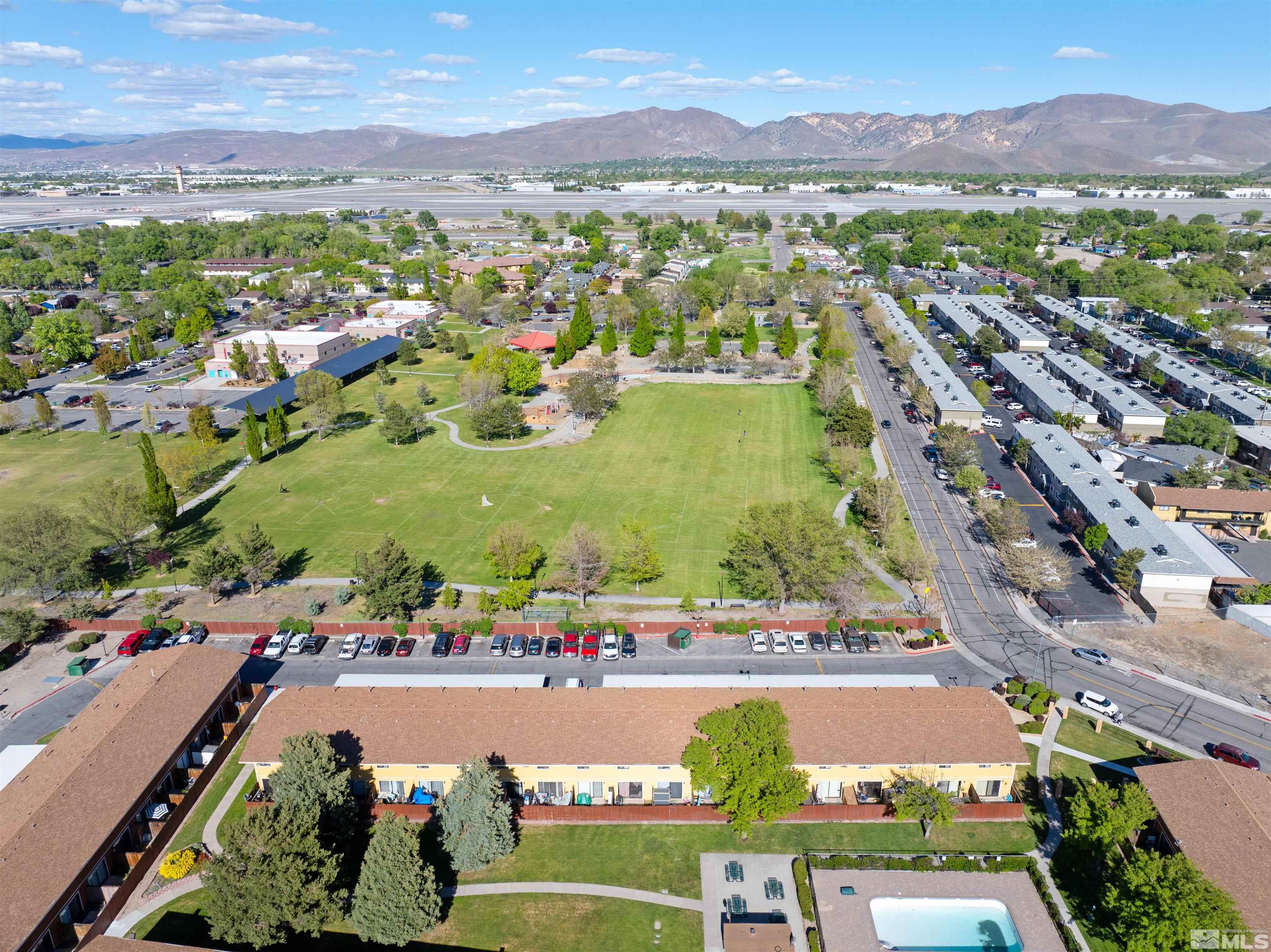 863 Nutmeg Place, Unit 18 Reno, NV 89502 - Photo 2 of 32 Photo 2