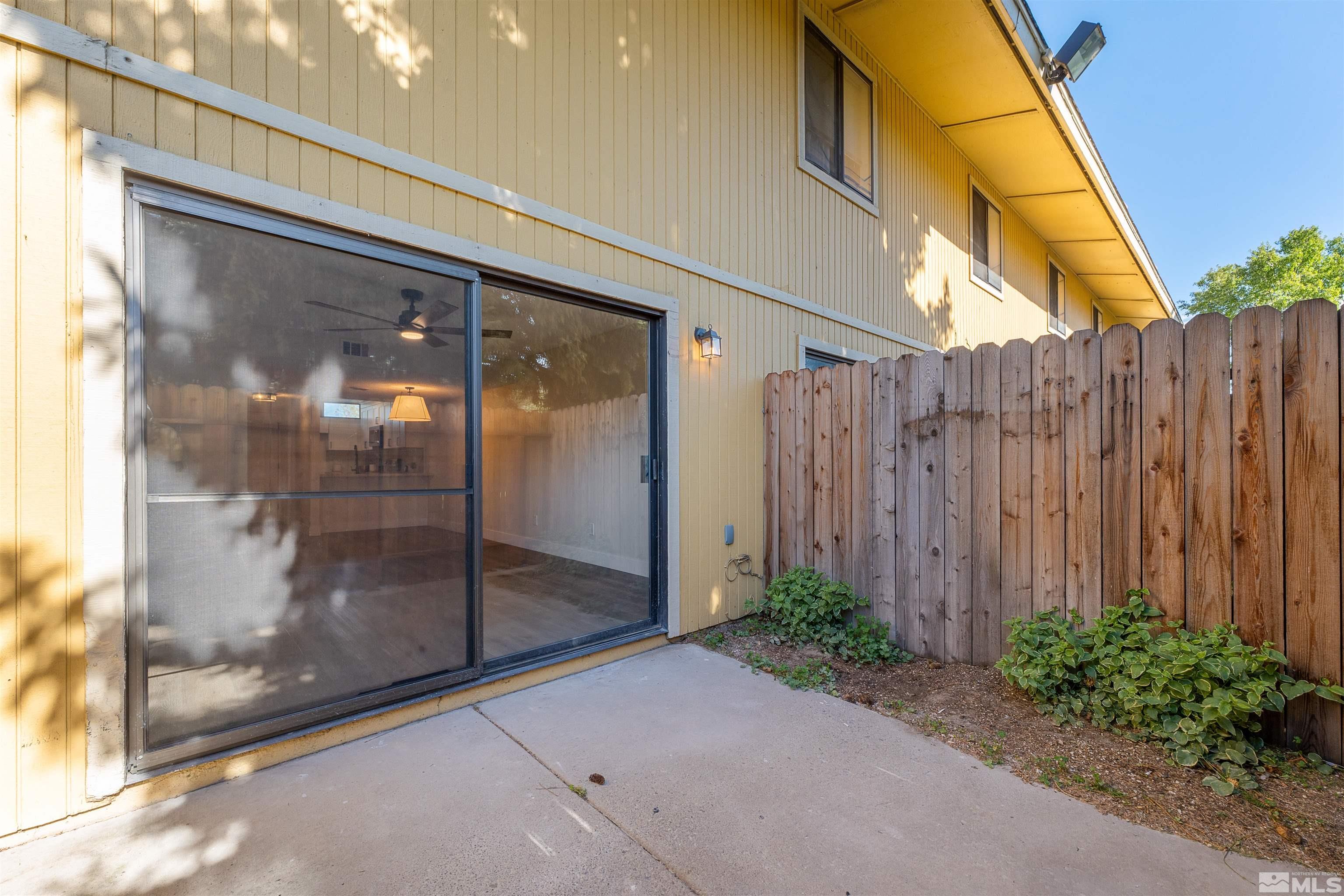 863 Nutmeg Place, Unit 18 Reno, NV 89502 - Photo 25 of 32 Photo 25