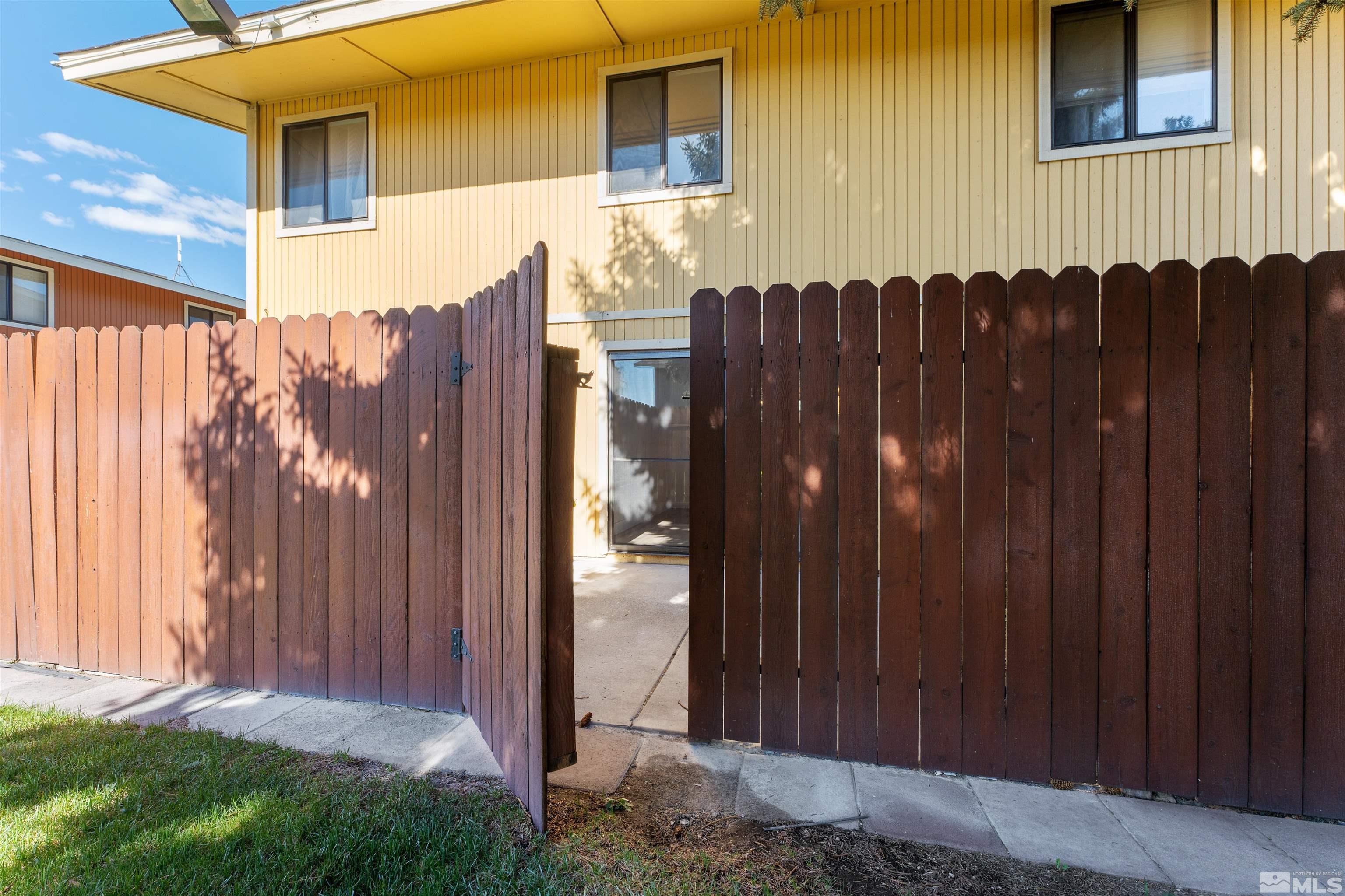 863 Nutmeg Place, Unit 18 Reno, NV 89502 - Photo 26 of 32 Photo 26