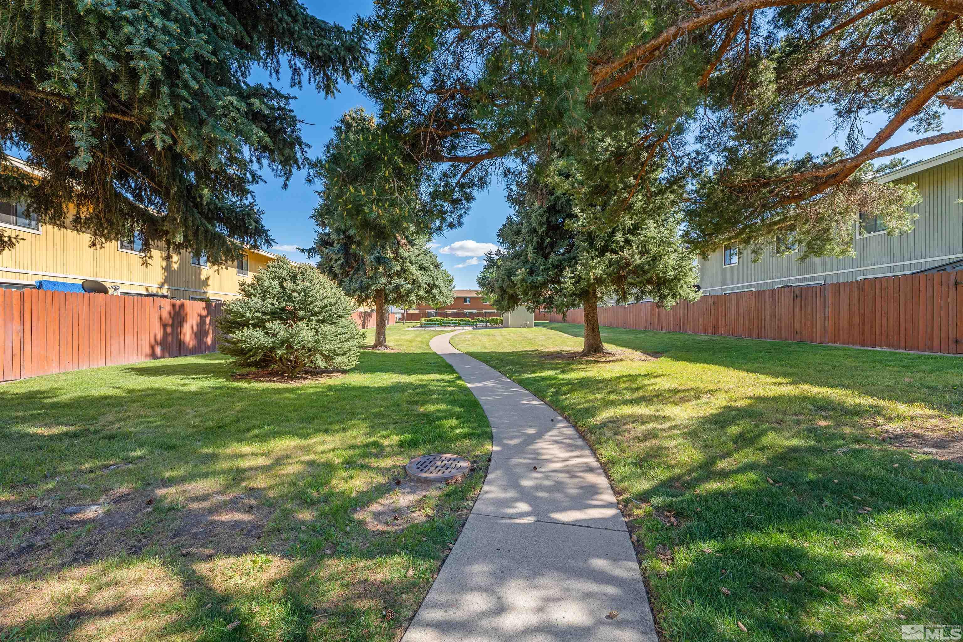863 Nutmeg Place, Unit 18 Reno, NV 89502 - Photo 3 of 32 Photo 3