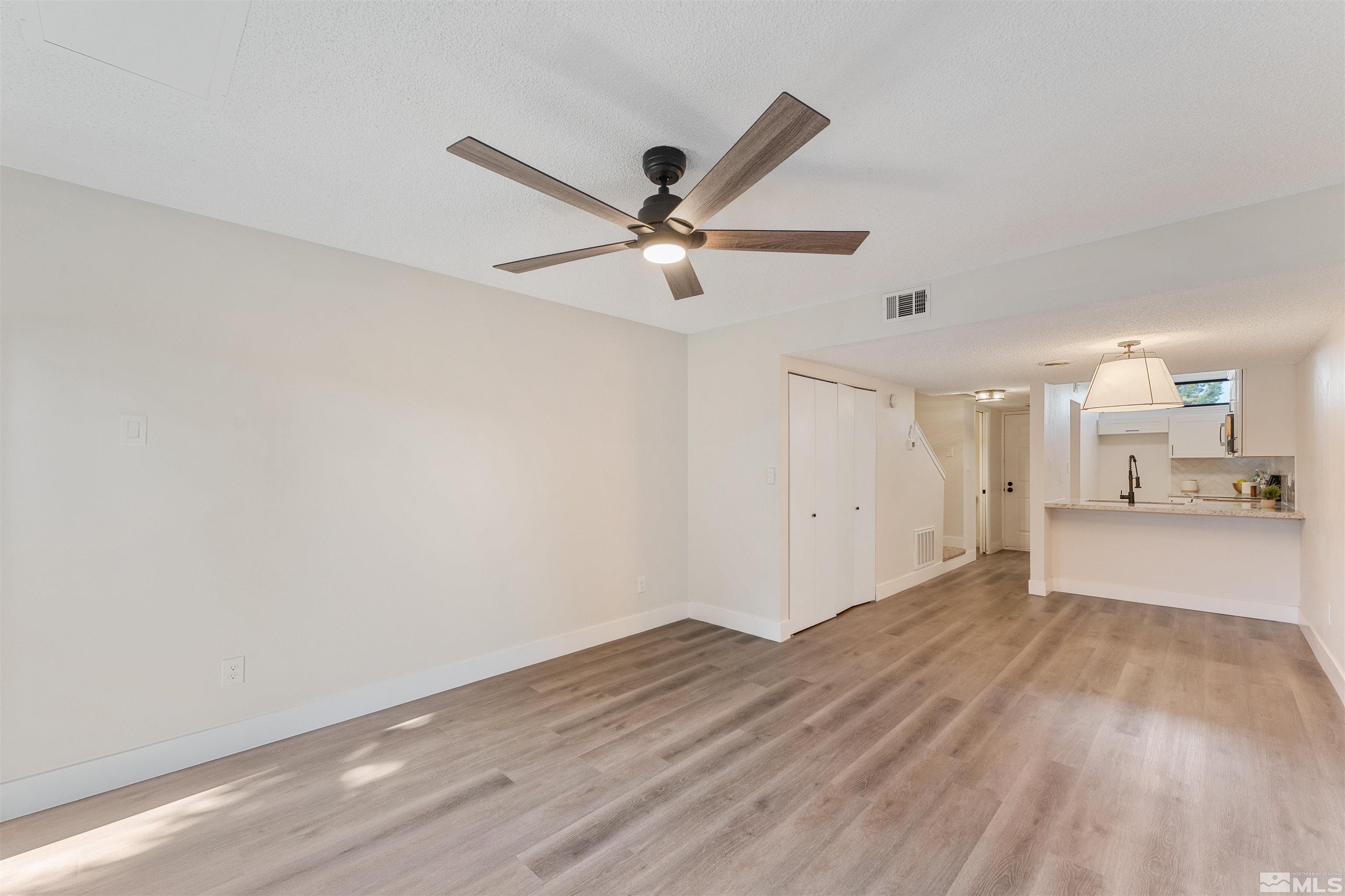 863 Nutmeg Place, Unit 18 Reno, NV 89502 - Photo 9 of 32 Photo 9