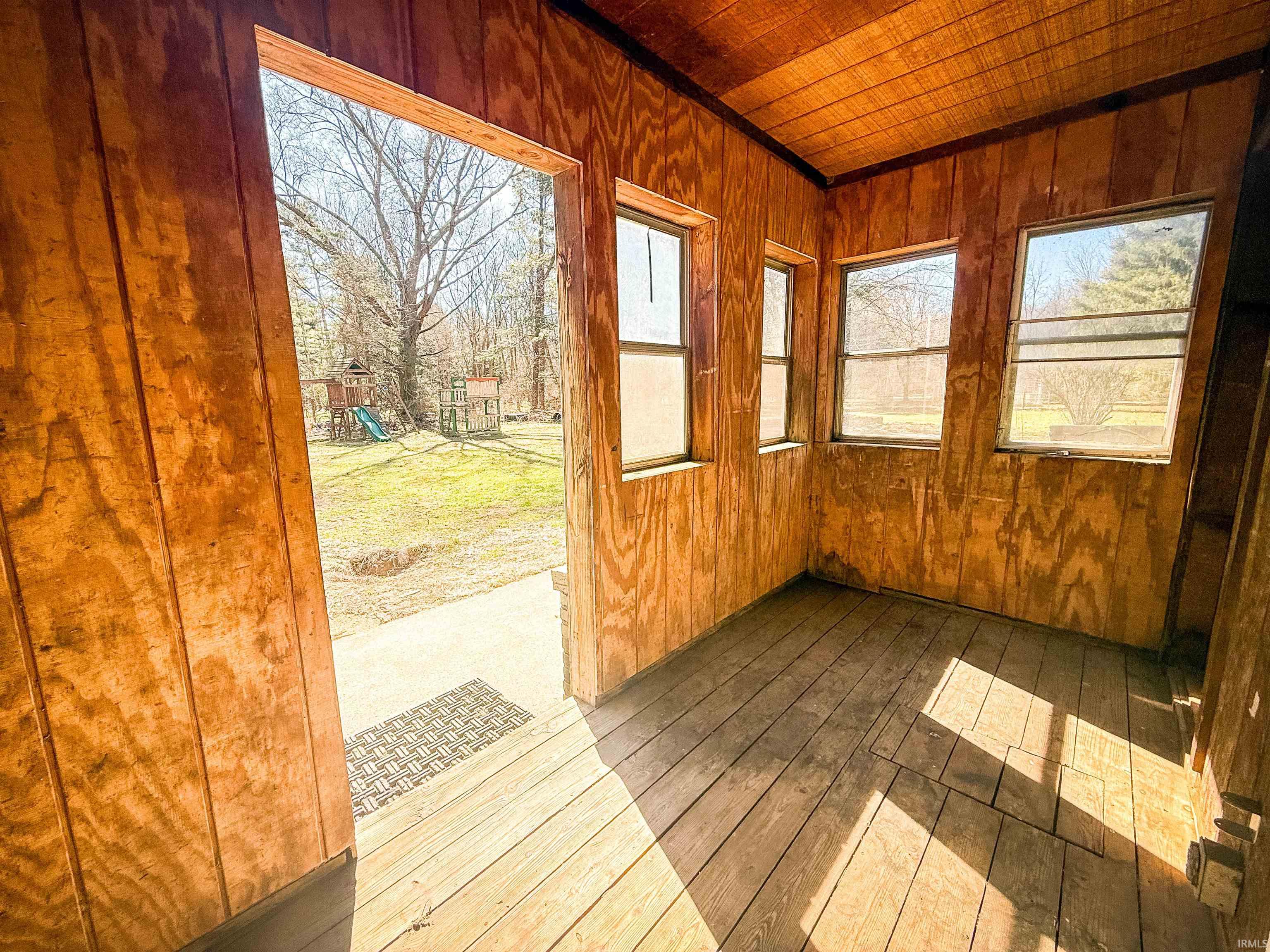 55759 Apple Road Osceola, IN 46561 - Photo 26 of 36 Gallery Image 26