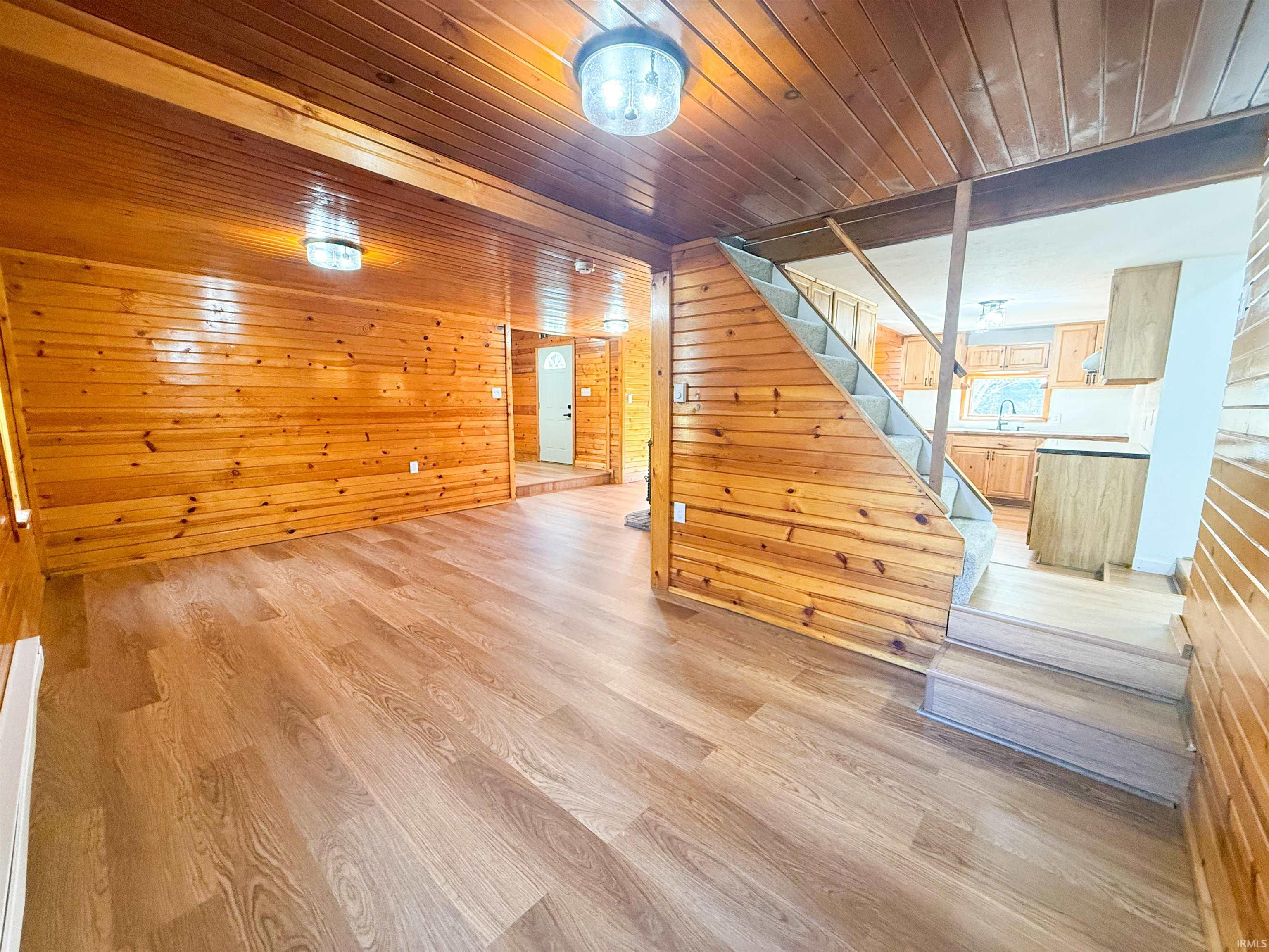 55759 Apple Road Osceola, IN 46561 - Photo 10 of 36 Gallery Image 10