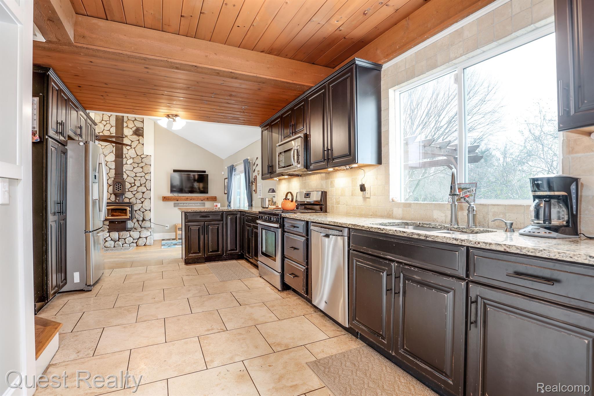 240 West Wattles Road Troy, MI 48098 - Photo 8 of 38 Gallery Image 8