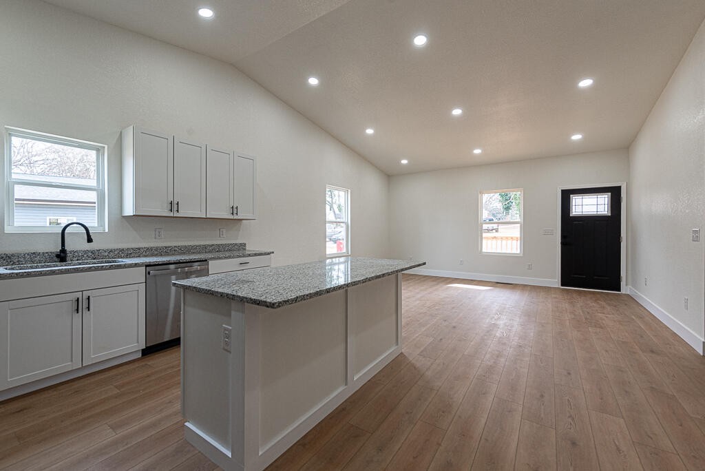 430 Englewood Road Madisonville, TN 37354 - Photo 8 of 20