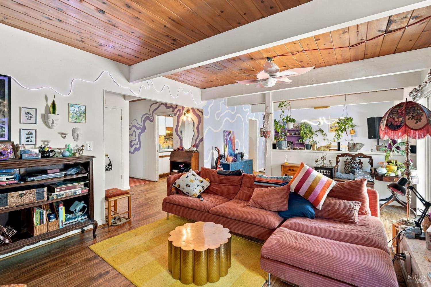 92-96 Elizabeth Way San Rafael, CA 94901 - Photo 21 of 28 Gallery Image 21
