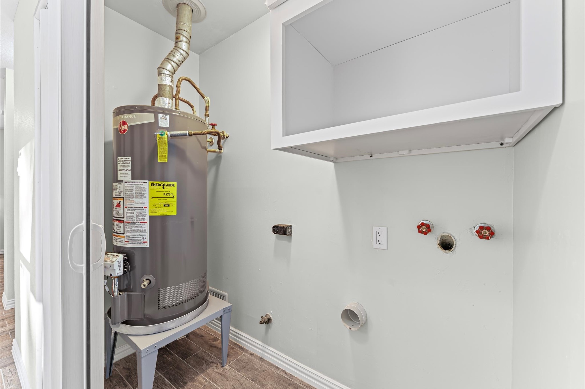 1808 North Red Cedar Circle Spring, TX 77380 - Photo 28 of 31 a bathroom with a shower