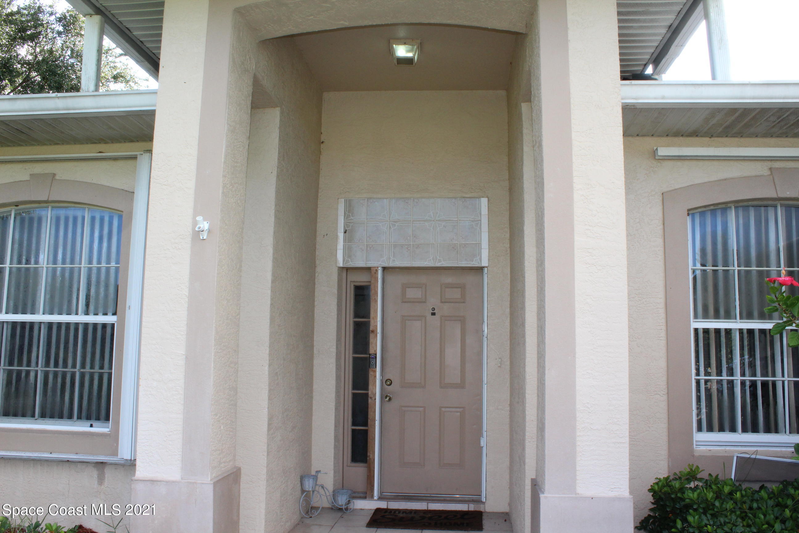 3067 Temple Lane North Rockledge, FL 32955 - Photo 2 of 19 Grand Entry