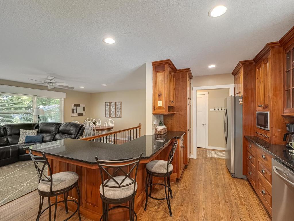 5137 Forest Road Minnetonka, MN 55345 - Photo 21 of 37 Gallery Image 21