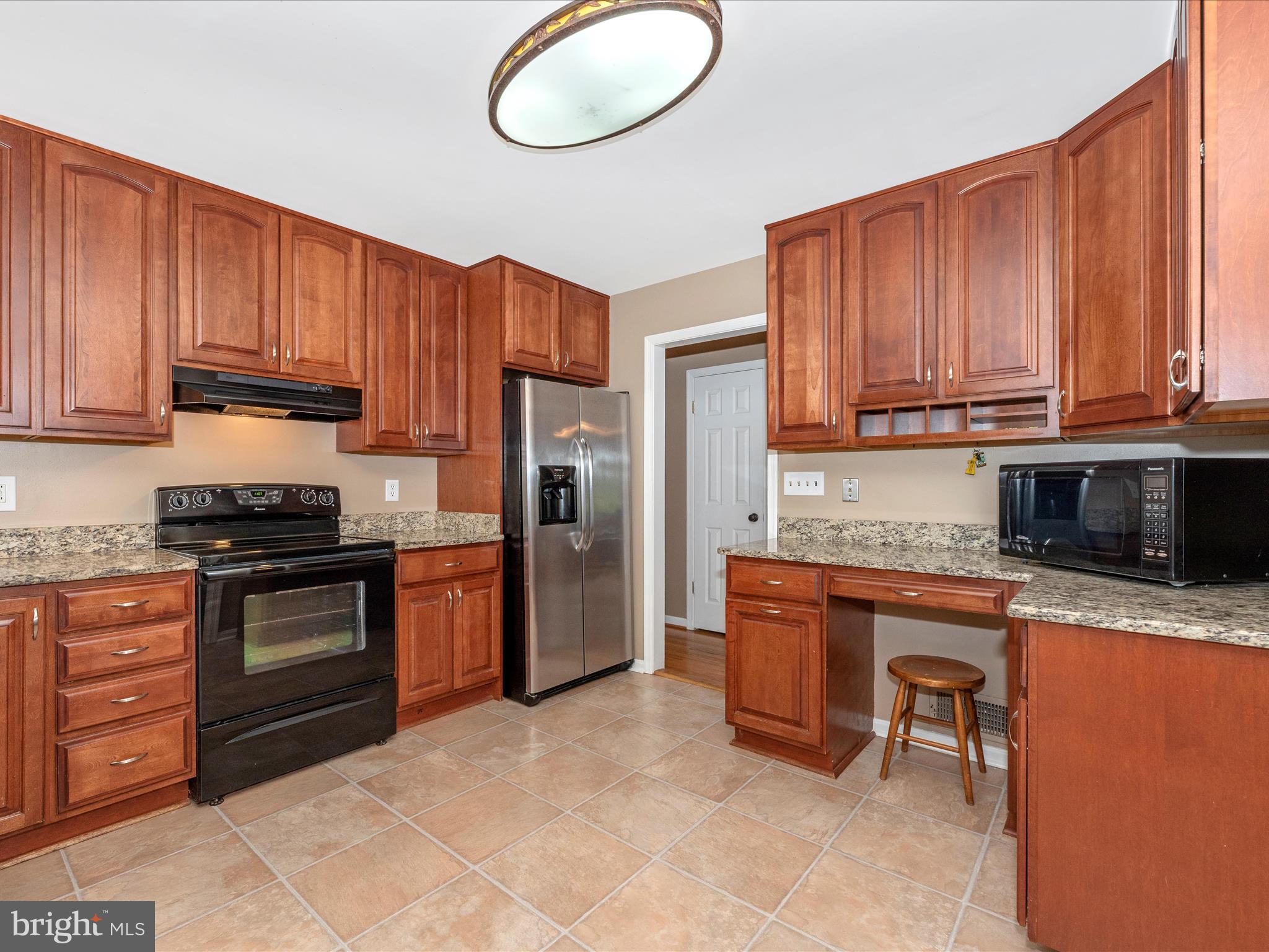 8009 Hilton Road Gaithersburg, MD 20882 - Photo 15 of 61 Kitchen