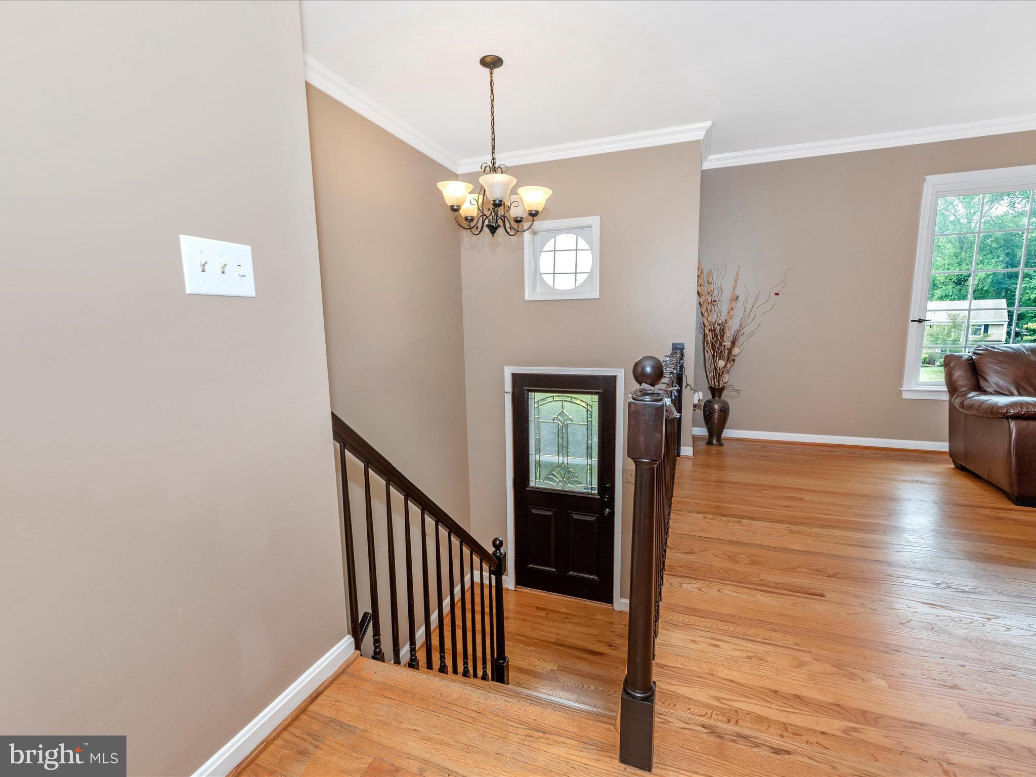 8009 Hilton Road Gaithersburg, MD 20882 - Photo 3 of 61 Entry